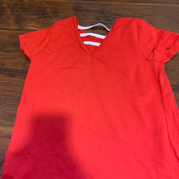 Red Macy’s shirt - Picture 2 of 3